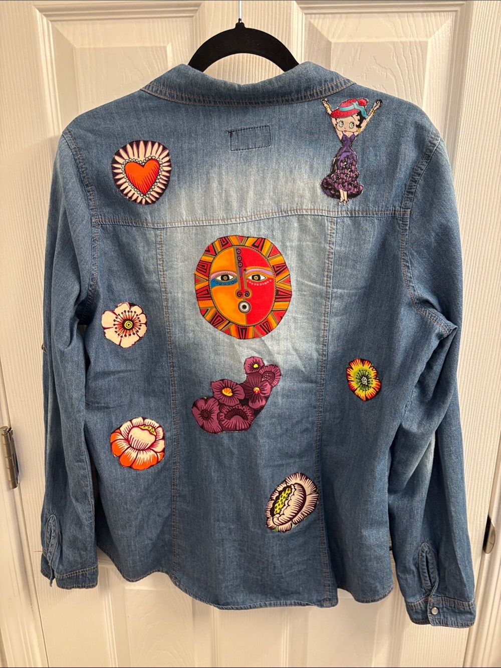 Women's Cavalini Denim Shirt with Multicolor Motifs- Sassy! Size Large - Picture 6 of 14